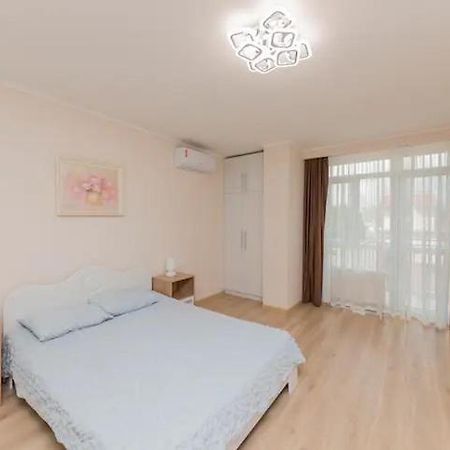 Comfortable Apartment In The Centre Odessza Kültér fotó